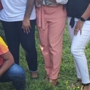 EUC women 7th Avenue Design Studio New York & Company size 8 slacks